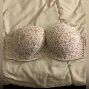 VICTORIA SECERT BRA!